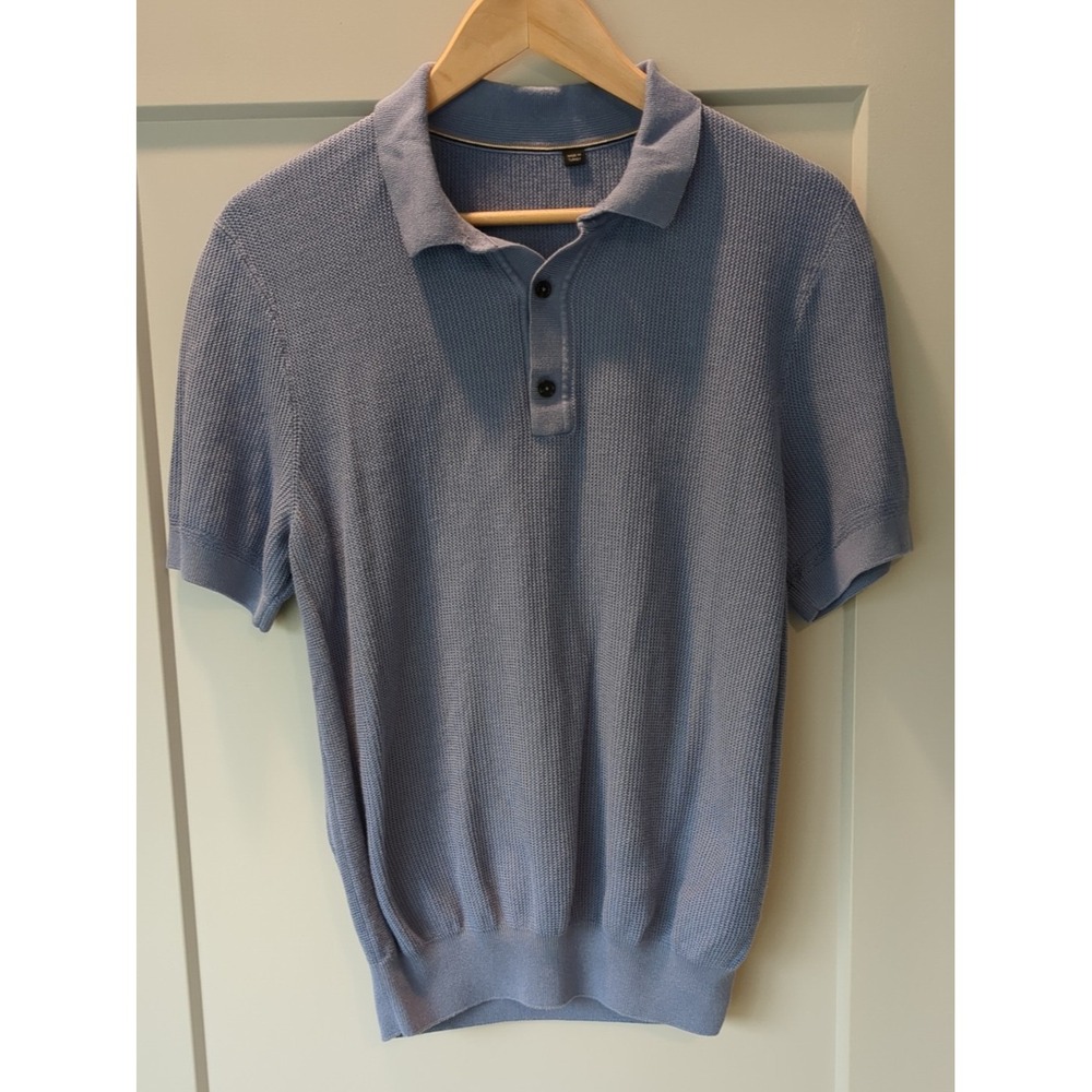 Hugo Boss Men's Blue Knit Short Sleeve Shirt‎ Size Small